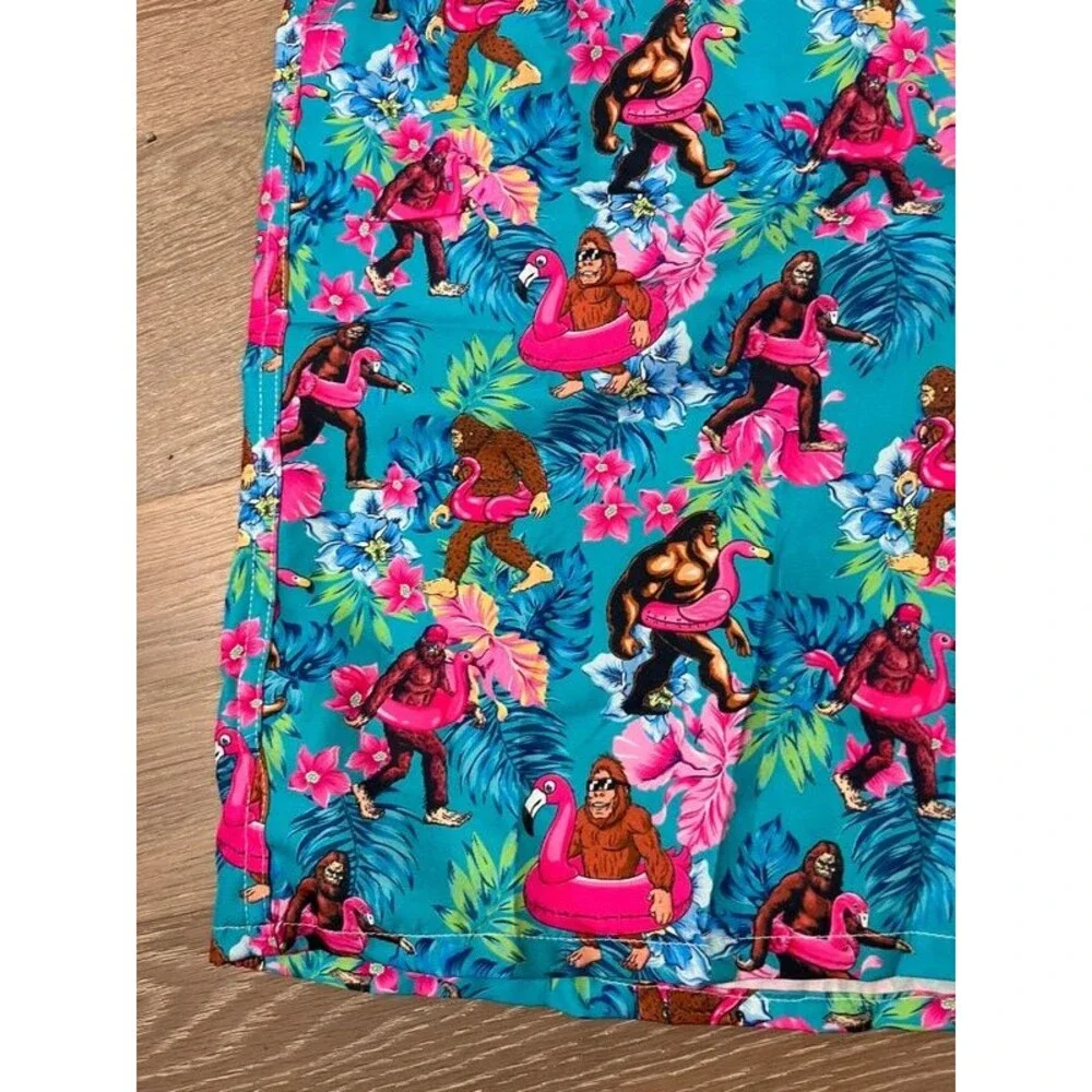 Tropical Bigfoot Flamingo Swim Trunks Men's XL Blue Mesh Lined Shorts
